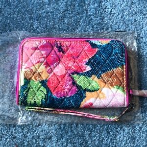 Vera Bradley Grab & Go Wristlet